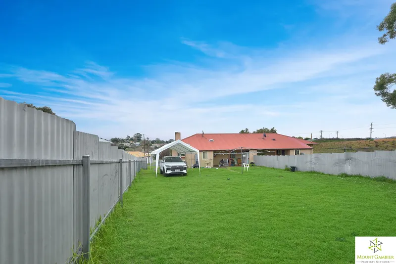 60 Burcham St, Mount Gambier, photo 2 of 14