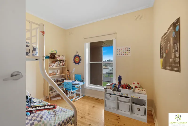 60 Burcham St, Mount Gambier, photo 3 of 14
